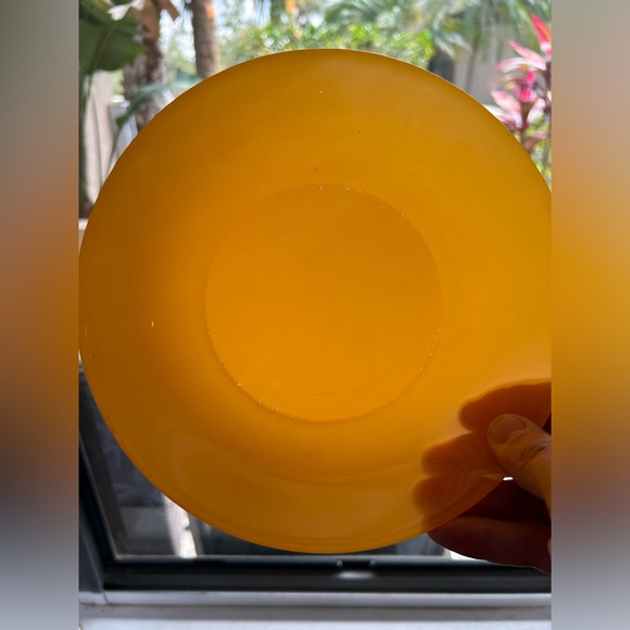 Two Vintage bowls/dishes Yellow-orange & Emerald Green. - Picture 2 of 10